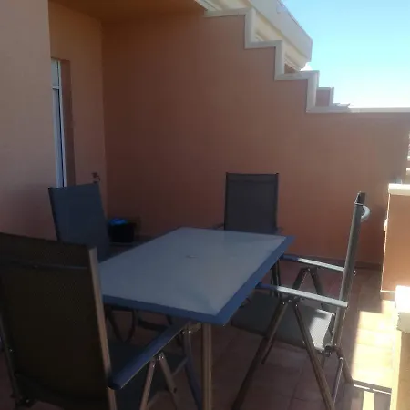 Appartement Jacaranda A *